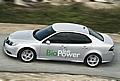 Die Saab BioPower-Modelle werden mit dem Treibstoff E85 betrieben, der zu 85 % aus Bioethanol und zu 15 % aus Benzin besteht. Da Bioethanol ein erneuerbarer Treibstoff basierend aus pflanzlichen Abfällen ist, reduziert sich der CO2-Ausstoss um 80%.